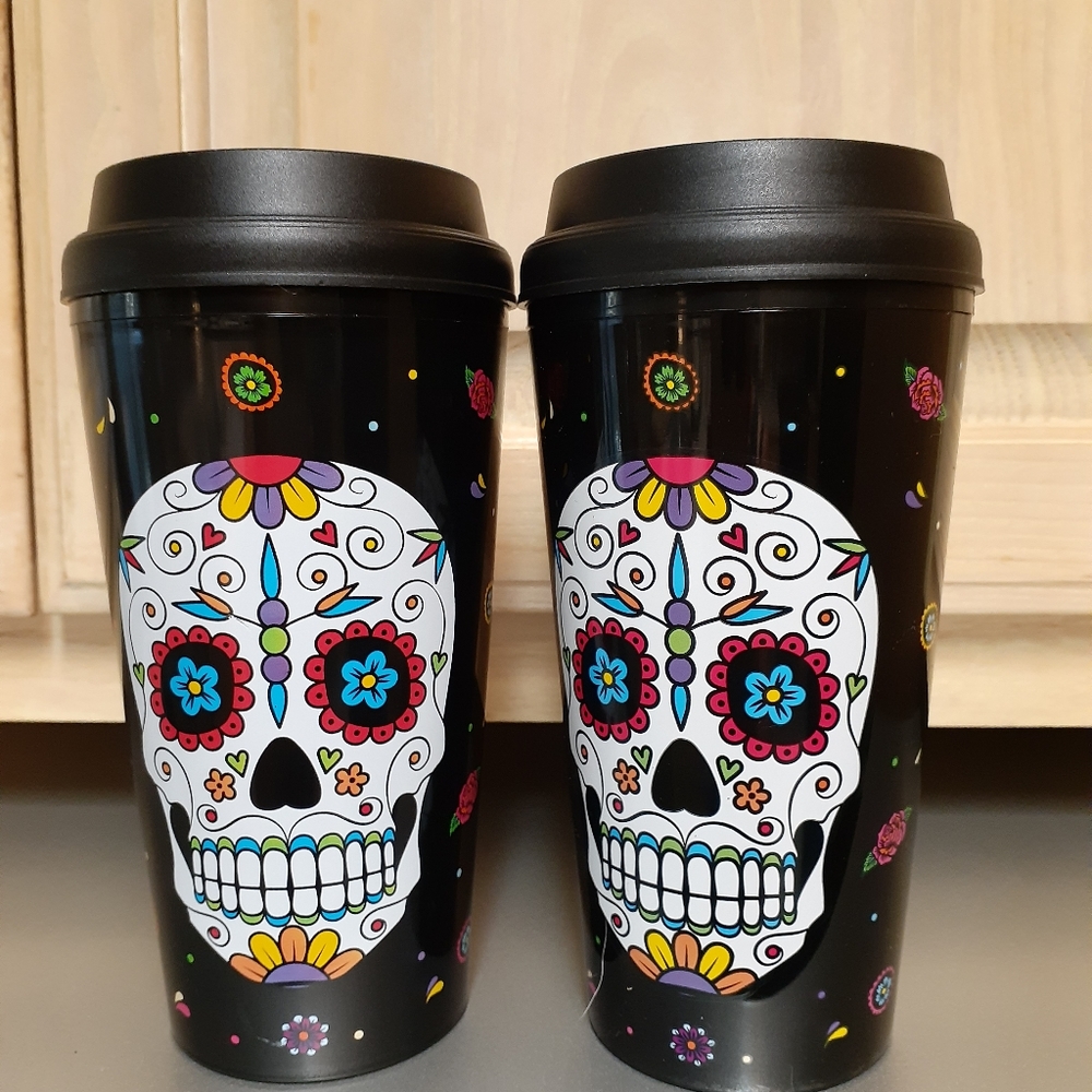 2 tumblers
